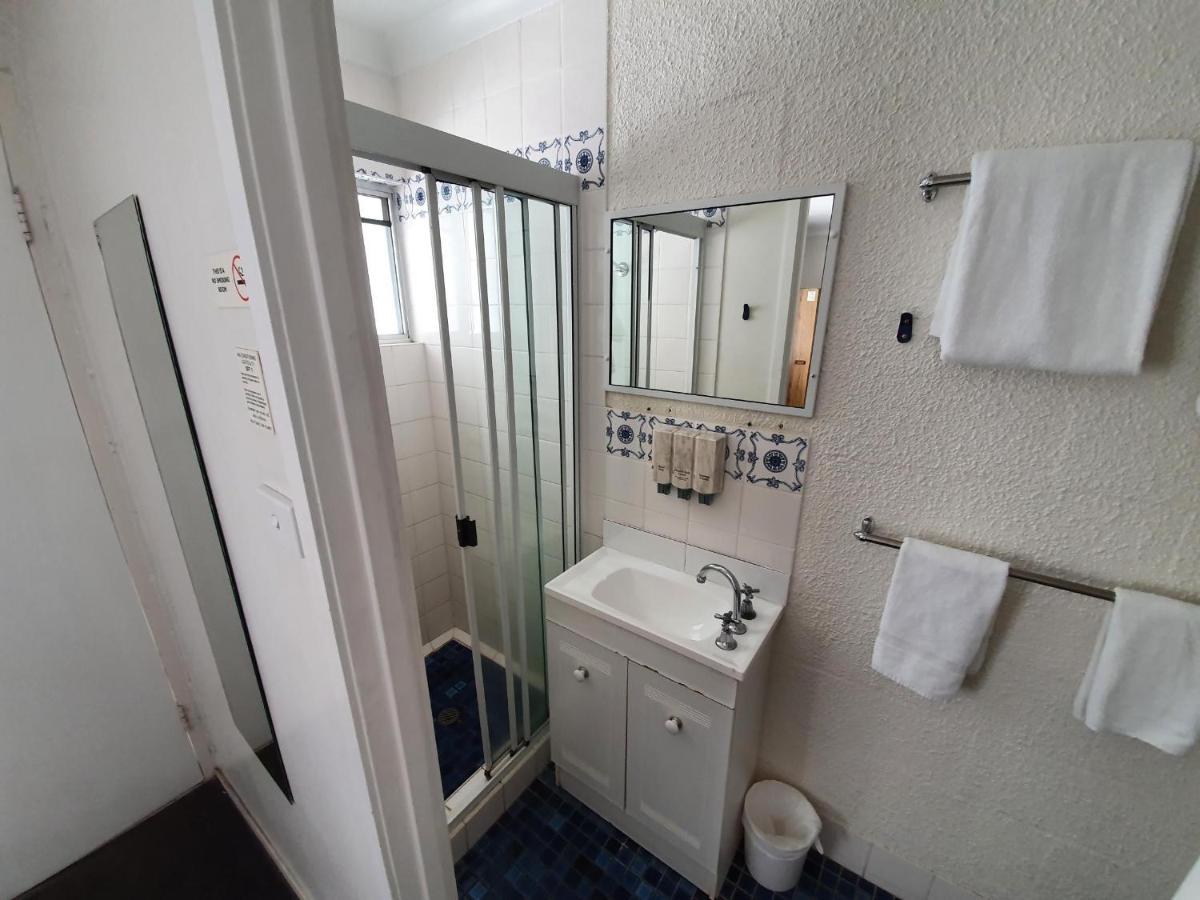 Metro Motel Рокгемптон Экстерьер фото
